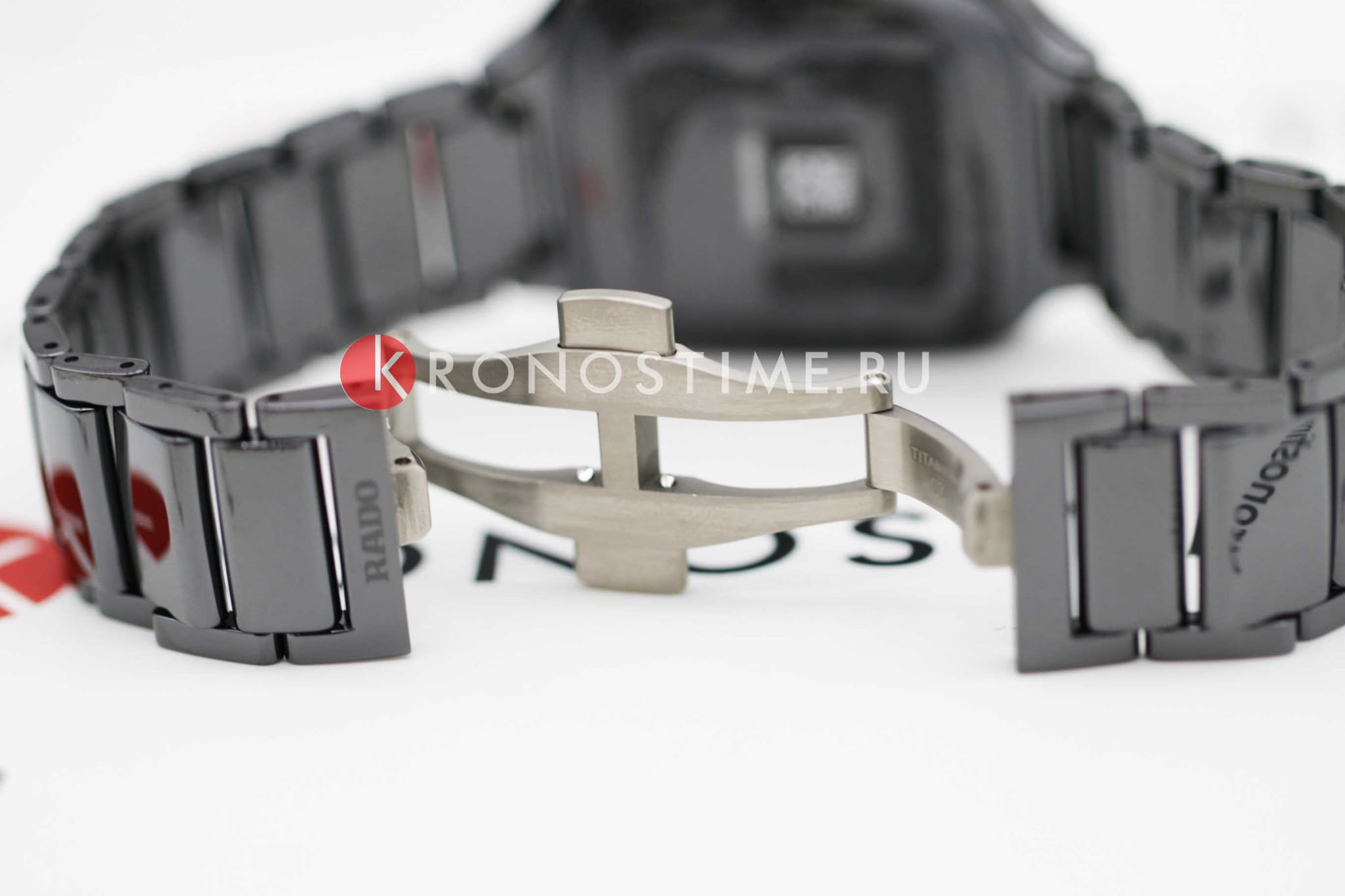 Rado Rado True Square Automatic R27078172 Automatic — детали корпуса и титан + высокотехнологичная плазменная керамика